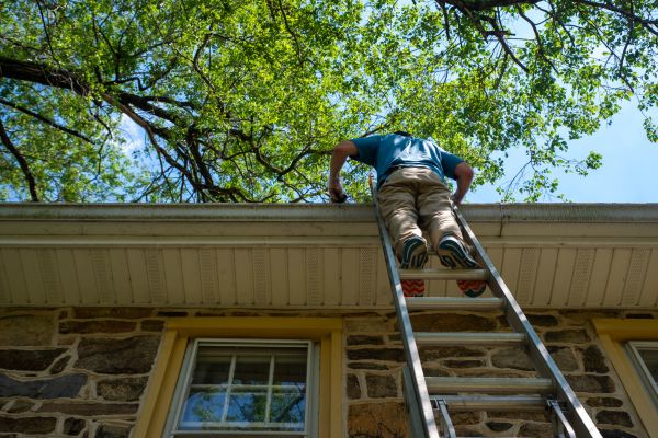 Cost of Industrial Gutter Cleaning in Salt Lake City